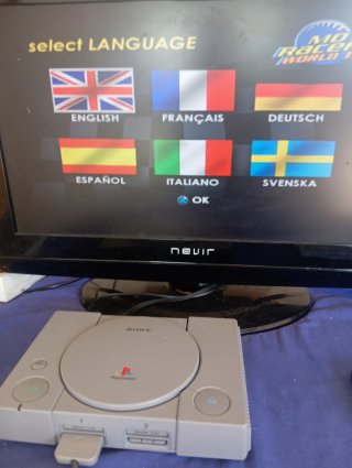 🇪🇦🇬🇧🇳🇱Moto Racer World Tour PS1