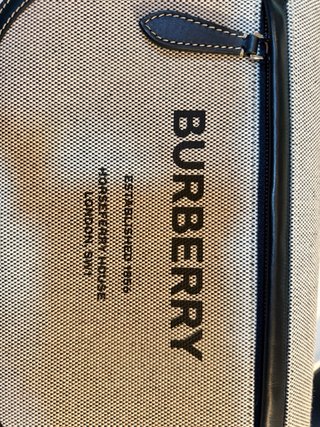 Bolso Riñonera Burberry Beige/Negro Piel