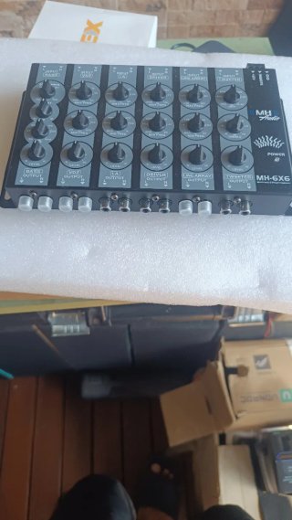 MH Audio MH-6X6 Crossover