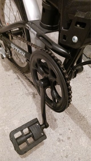 Bicicleta Plegable Teen de 16 pulgadas. Como nueva