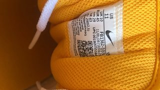 Zapatillas Nike Blancas y Amarillas