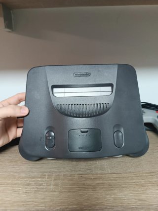 Nintendo 64. Super Mario 64.