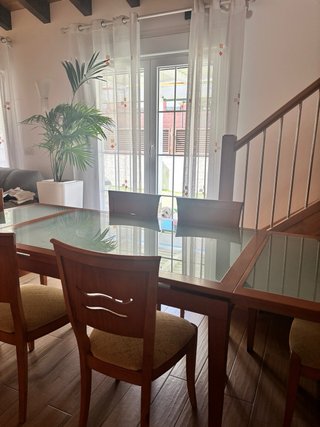 Mesa de comedor y 6 sillas madera