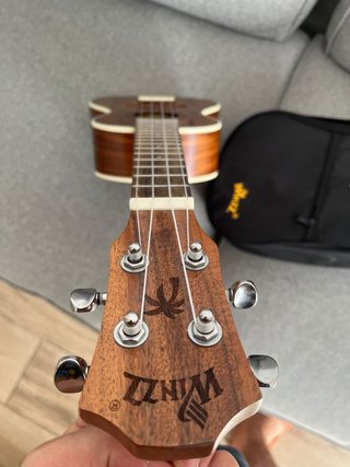 Ukelele Concierto 23 Madera KOA Winzz