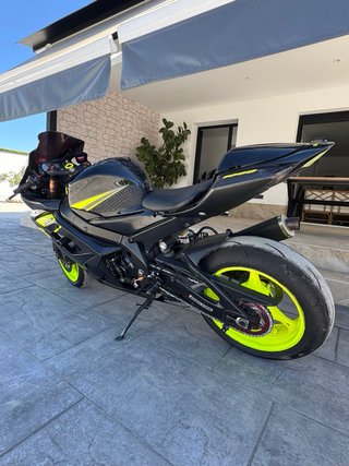 Suzuki GSX-R 1000 K7 Documentada