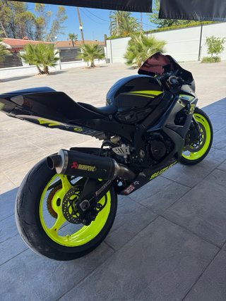Suzuki GSX-R 1000 K7 Documentada
