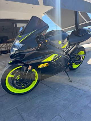 Suzuki GSX-R 1000 K7 Documentada