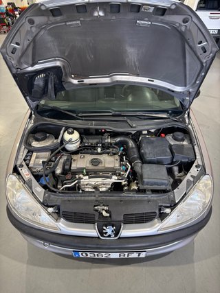 Peugeot 206 2001