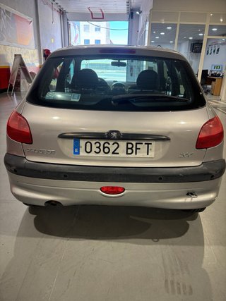 Peugeot 206 2001
