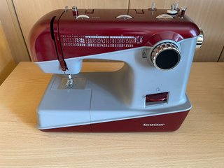 Máquina de coser Silvercrest