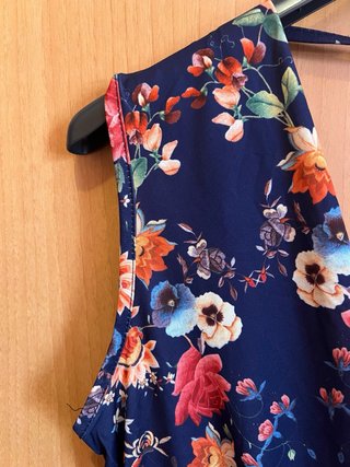Mono corto floral azul marino