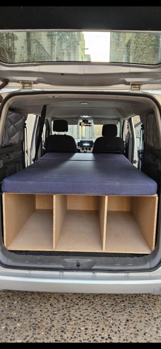 Nissan NV200 2013