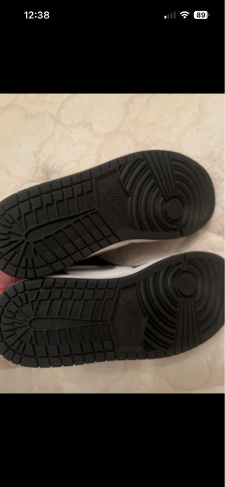 Air Jordan 1 Mid SE Talla 45 Nuevas