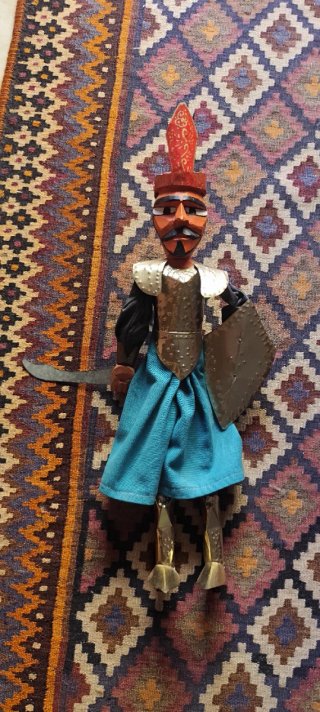 Marioneta de madera guerrero origen Turquía