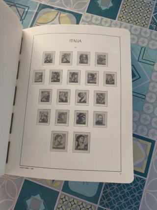 Álbum de sellos vacío