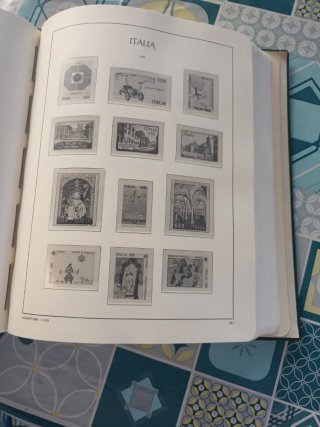 Álbum de sellos vacío