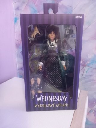 Figura Wednesday Addams Neca