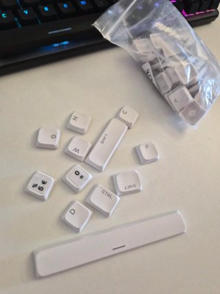 Teclado Mecánico Krom TKL