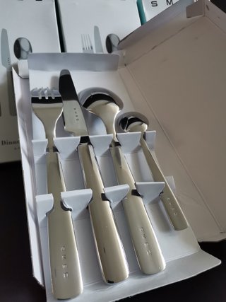 Cubiertos Smeg Set 4 Piezas