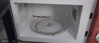 Microondas Sogo Rojo