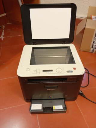 Impresora Samsung CLX-3185 Multifunción Láser
