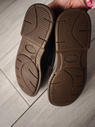 Zapatos de piel negros talla 39