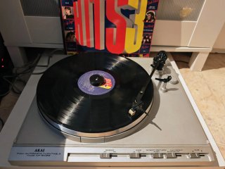Tocadiscos Akai AP-B1022. marantz technics