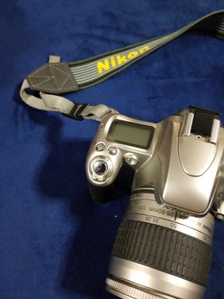 Nikon F55 analogica