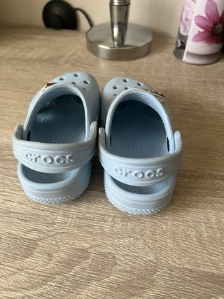 Chanclas Crocs niño azul