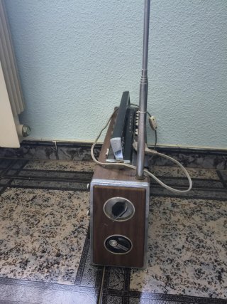 Radio Grundig Satéllit 6001 Transistor Años 70/80