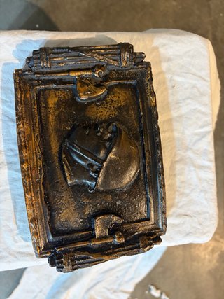 Rilievo fascio littorio antico