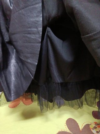 Falda cuero negra con tul Talla M