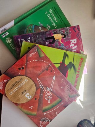 Libros 3 E.S.O lote o por separado.