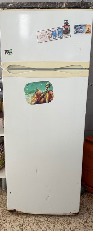 Nevera blanca con congelador