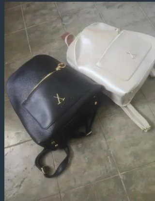 Mochilas Beverly Polo Club Negra y Blanca