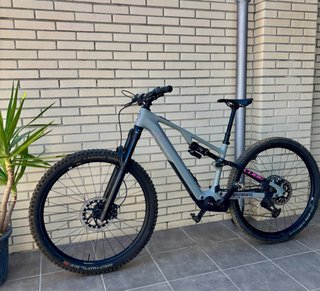 CUBE AMS HYBRID ONE44 C:68X TM
