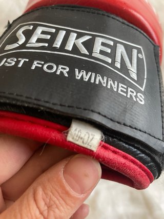 Seiken: Casco, Guantes y Espinilleras Kickboxing