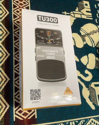 Behringer TU300 Afinador Cromático Guitarra
