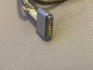 Cargador Apple MagSafe 2 A1424