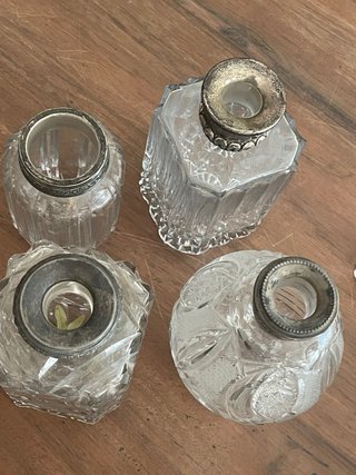 Botellas Antiguas Cristal Robusto Tallado y Plata