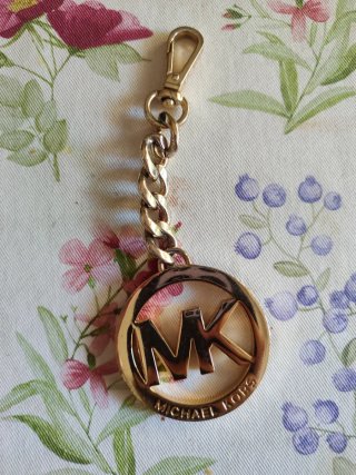 Llavero Michael Kors MK Dorado