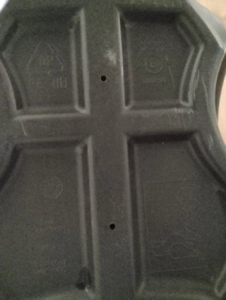 Para las personas pequeñas subir el asiento