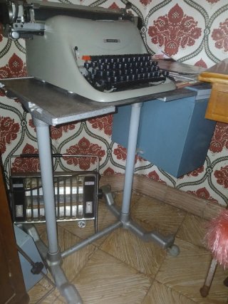 Máquina de escribir Hispano Olivetti Lexicon 80