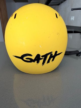 Casco Gath Kitesurf Amarillo