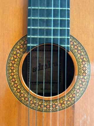 Guitarra Clásica Admira Sevilla Como Nueva