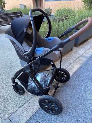 Kinderkraft Moov Capazo + Silla Coche Gris