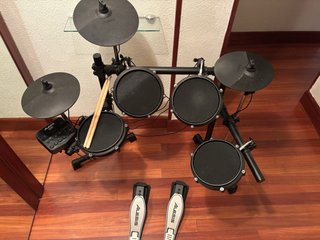 Batería Electrónica Alesis Turbo Mesh Kit