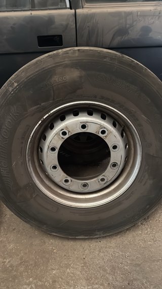 2 Neumáticos Camión con llanta 385/65R22.5 Hankook