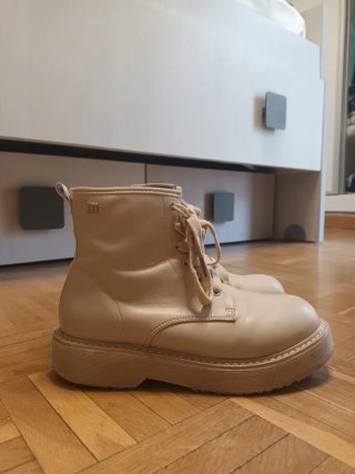 Botines Mustang MTNG Beige Talla 37