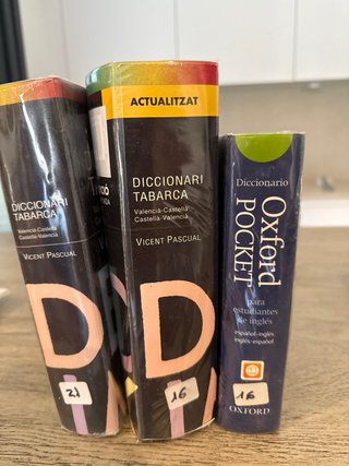 Diccionarios de inglés y valenciano